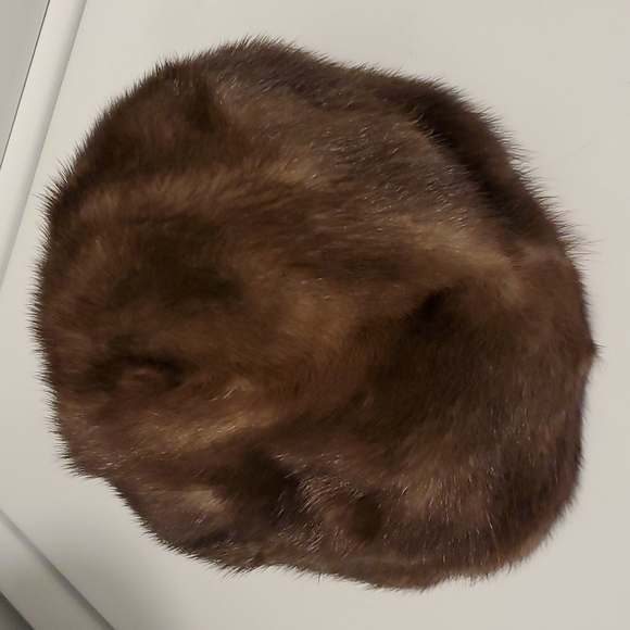 Genuine fur cap - Picture 2 of 4